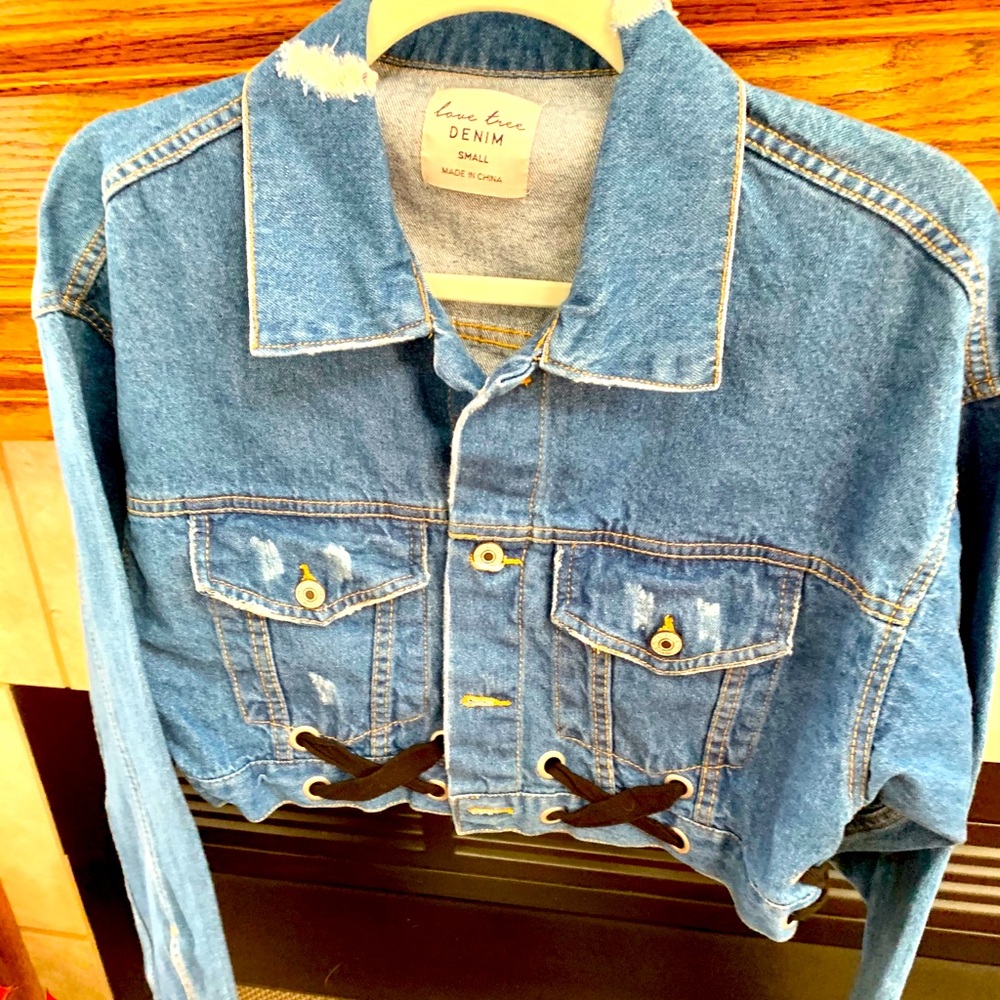 Boutique cropped denim jacket
